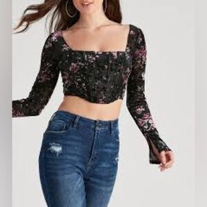 NWT Windsor black square neck back hook corset style floral top, medium.